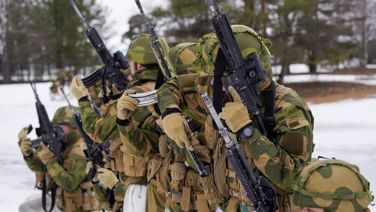 FFI: Forsvaret mangler penger, utstyr og folk til tross for økt satsing